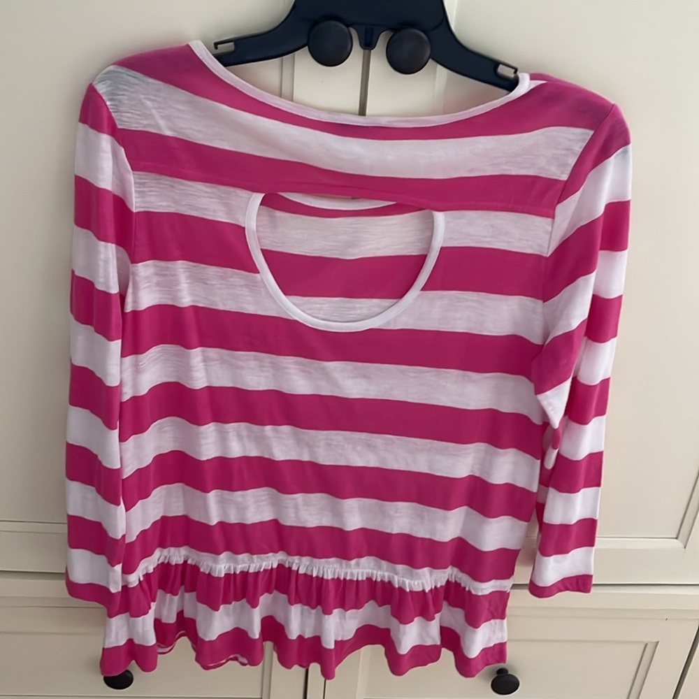 NWT crown & ivy pink & white striped power pop top keyhole back boat neck size M